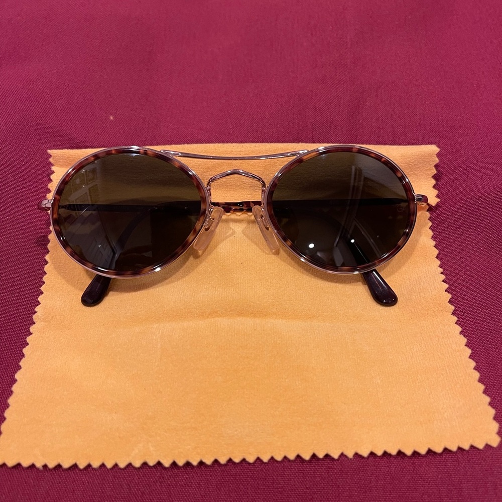 Vintage Giorgio Armani Round Tortoiseshell Sunglasses with Dark Brown Lenses